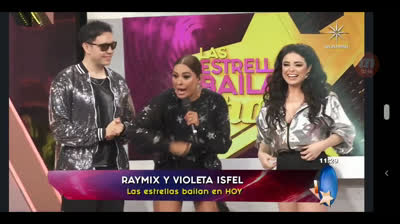 Violeta Isfel Y Raymix En Las Estrellas Bailan En Hoy