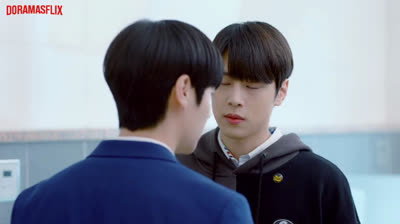 Light On Me Capitulo 3