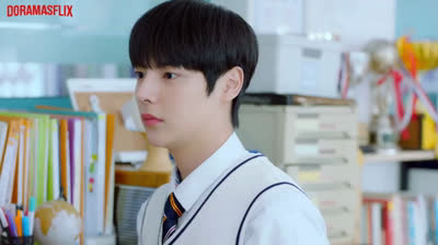 Light On Me Capitulo 6