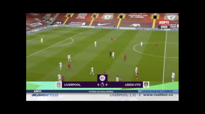 Defensa Liverpool Leeds